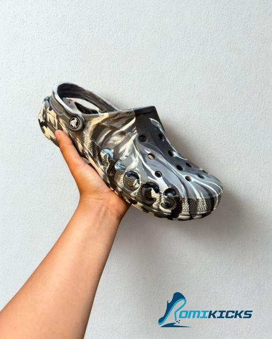 Baya Clog Marbled Negro / Blanco
